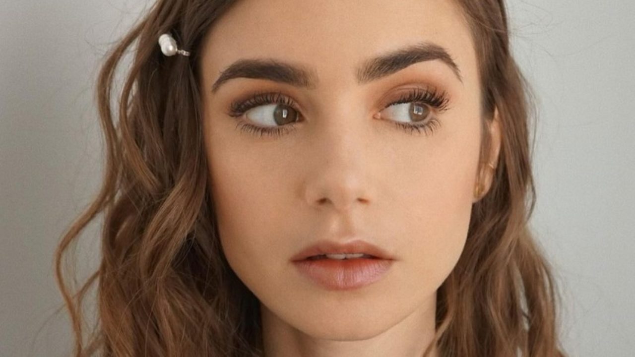 Lily Collins - Descubra os Estilos de Sobrancelhas das Estrelas de Hollywood